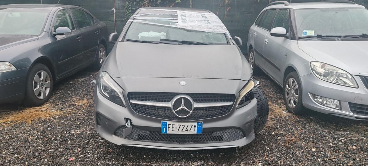Mercedes-benz A 180 d Automatic Premium