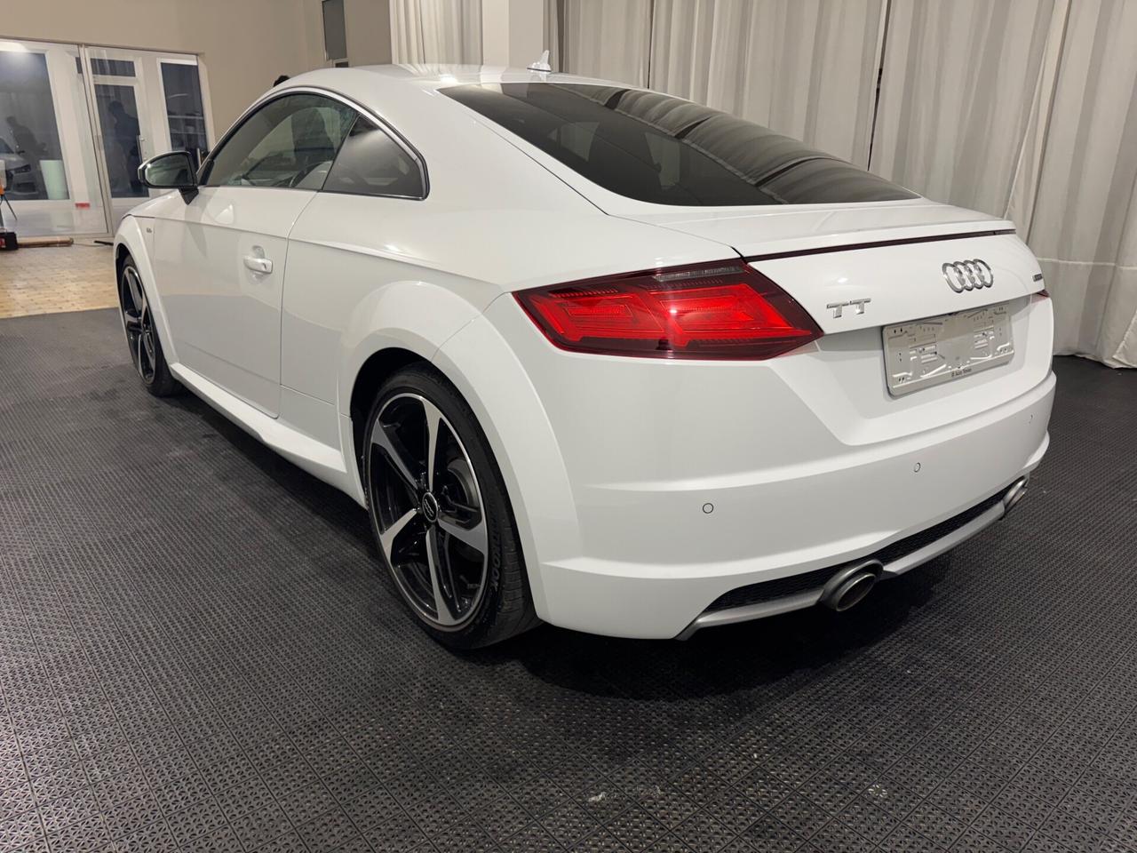 Audi TT Coupé 2.0 TFSI quattro S tronic line