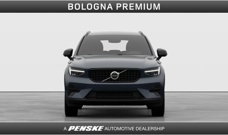 Volvo XC40 B3 automatico Plus Dark