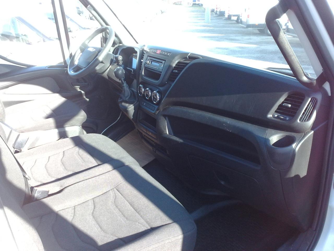 Iveco Daily 35c15 3000cc Centinato - 2016