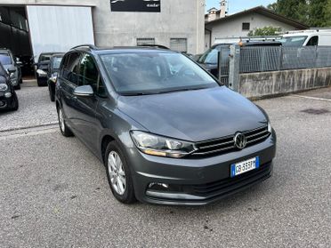 Volkswagen Touran 2.0 TDI 150 CV SCR DSG Business BlueMotion Technology