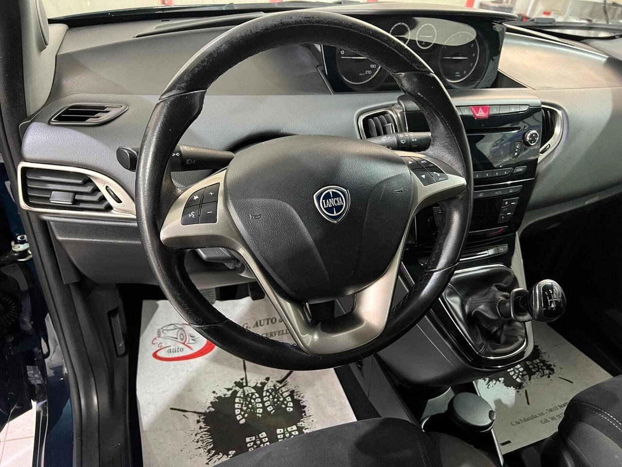 Lancia Ypsilon 1.2 69 CV - 30th Anniversary - 2015