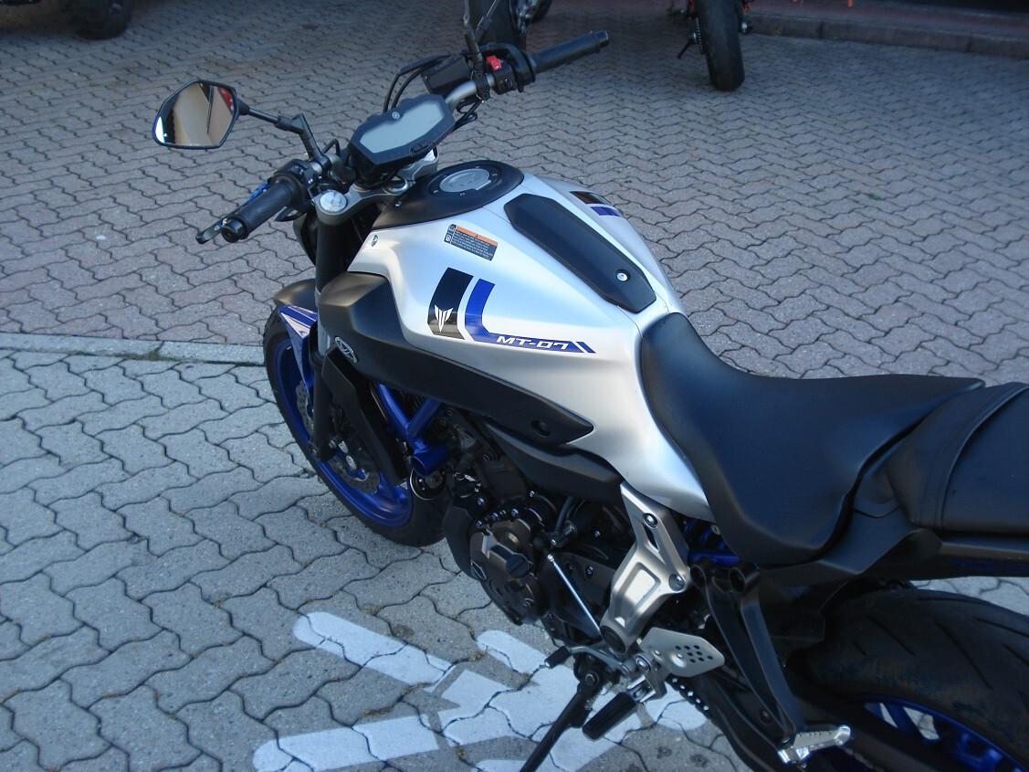 Yamaha MT-07