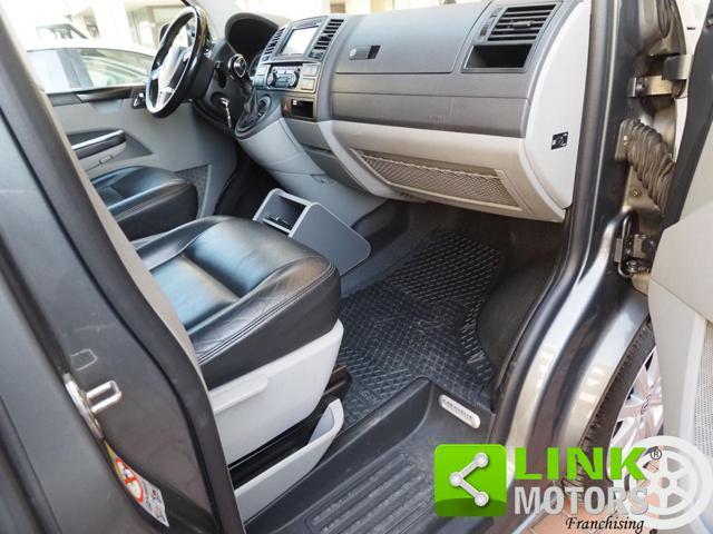 VOLKSWAGEN Caravelle T5 AUTOMATICO 4 MOTION 2.0 TDI PASSO LUNGO