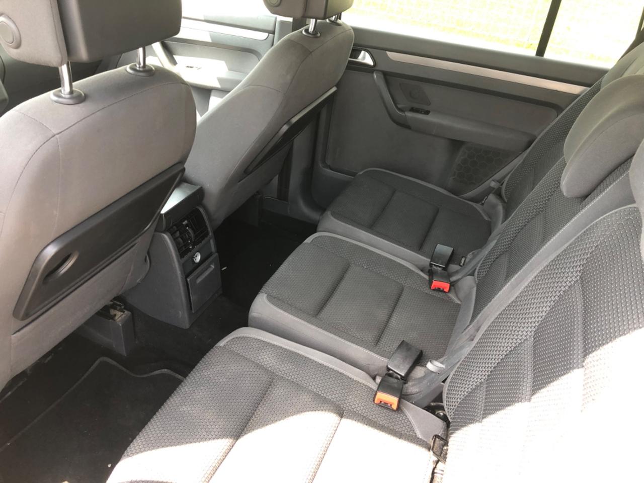 Volkswagen Touran 1.6 TDI 105CV 7 POSTI 2014