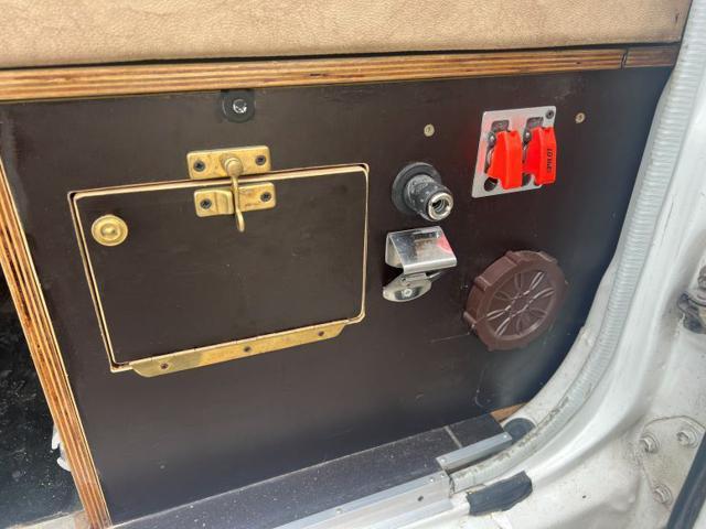 TOYOTA Land Cruiser HZJ78