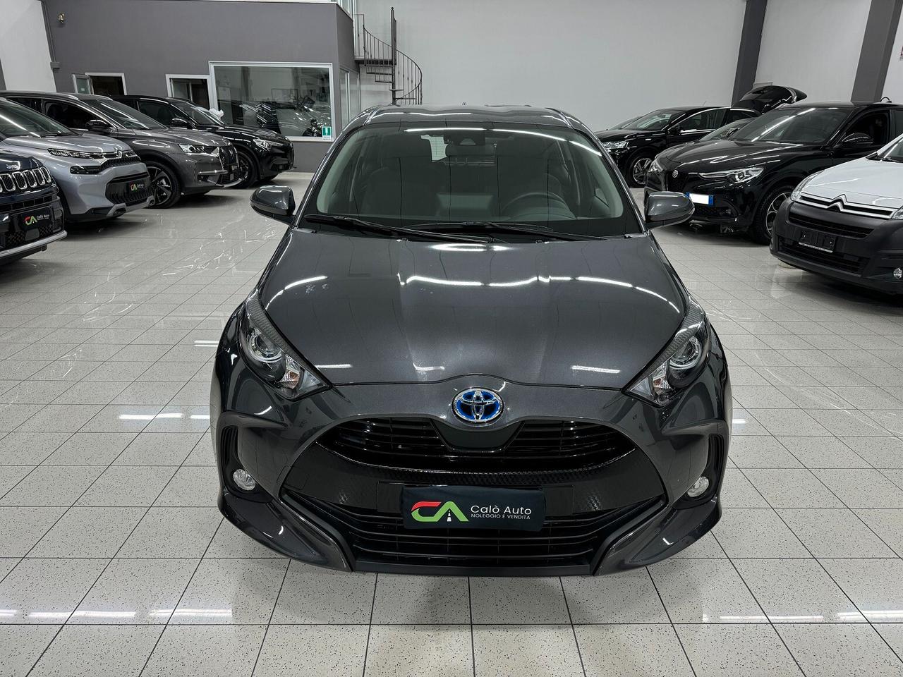 Yaris 1.5Hybrid Business PARI NUOVO IVA ESPOSTA