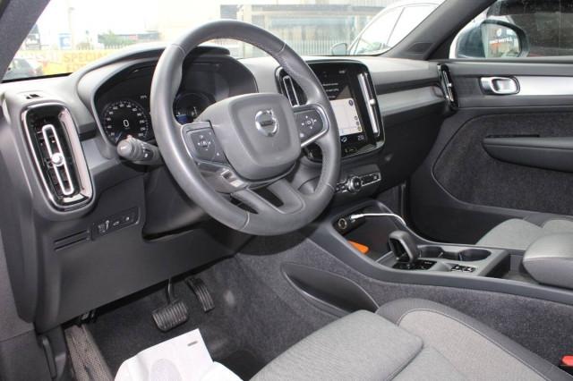 Volvo XC40 1.5 t4 phev Inscription automatica con CarPlay