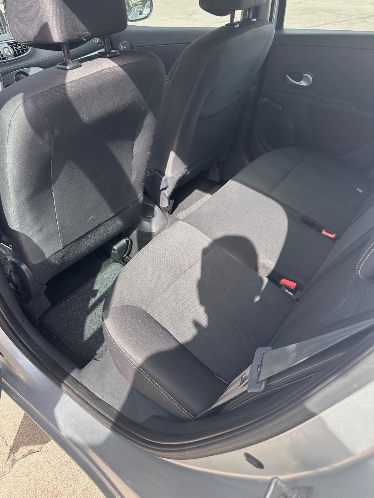 Renault Clio 1.5 dCi 75CV 5 porte Dynamique 2011