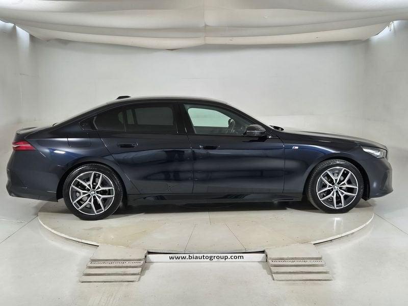BMW Serie 5 G60 Berlina 520d 48V xdrive MSport Pro auto