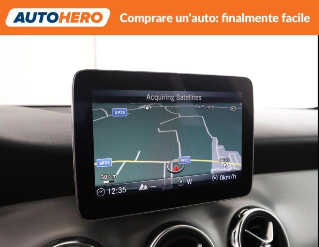 MERCEDES-BENZ GLA 180 Premium