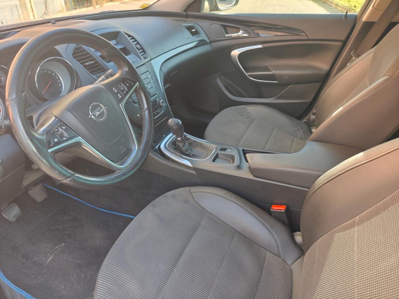 Opel Insignia 2.0 CDTI Sports Tourer Cosmo neopatentati