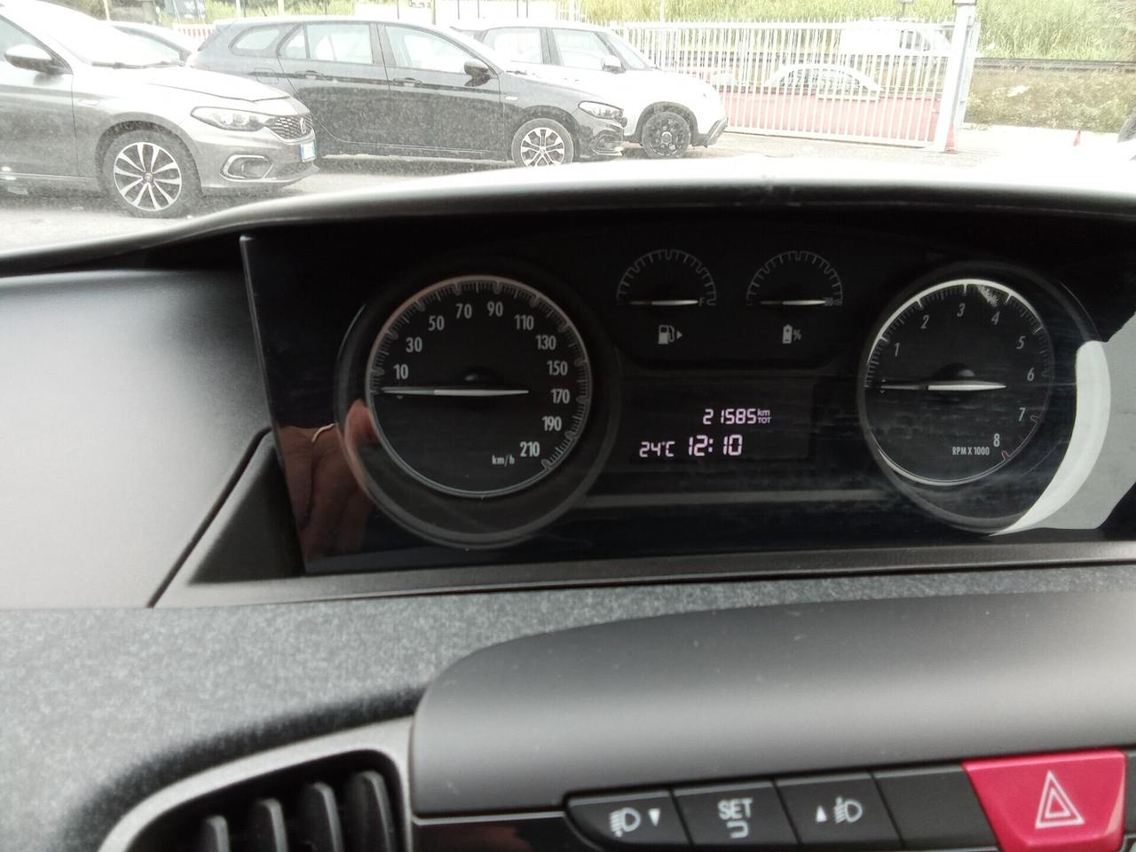 Lancia Ypsilon 1.0 FireFly 5 porte S&S Hybryd Gold