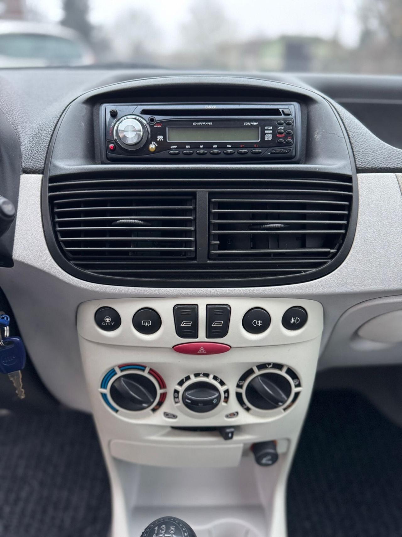 Fiat Punto 1.2 5 porte Active METANO