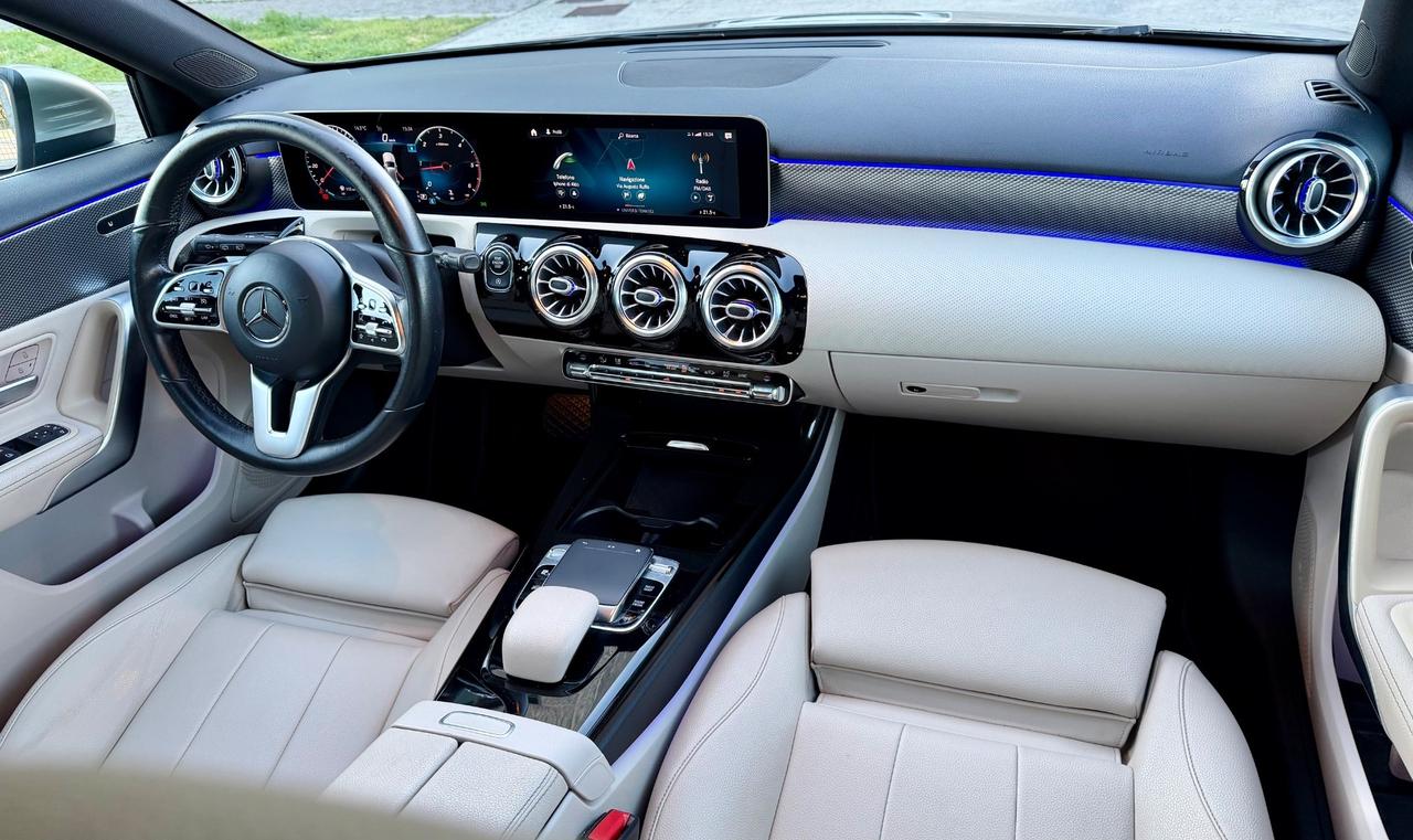 Mercedes-benz A 200 d Automatic Premium