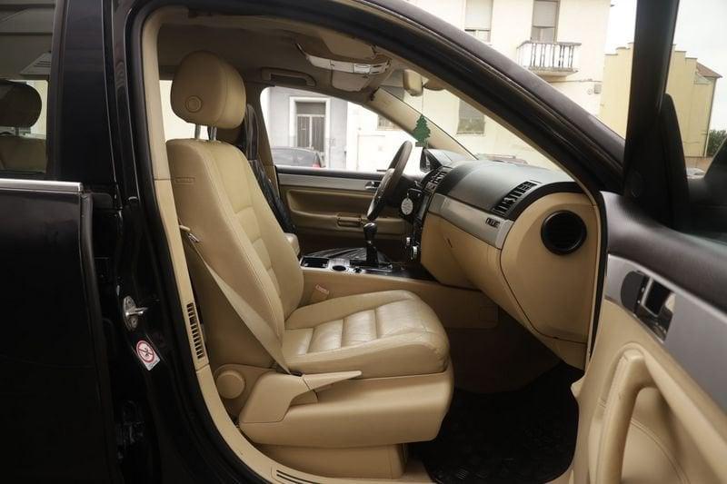 Volkswagen Touareg Volkswagen Touareg 2.5 tdi R5 128KW ANNO 2005