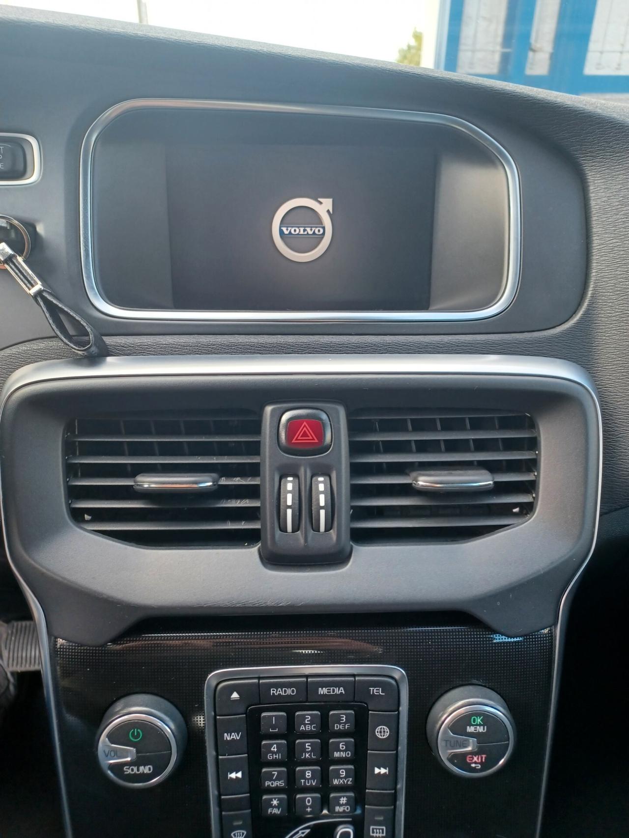 Volvo V40 D3 Geartronic Momentum ANNO 2017