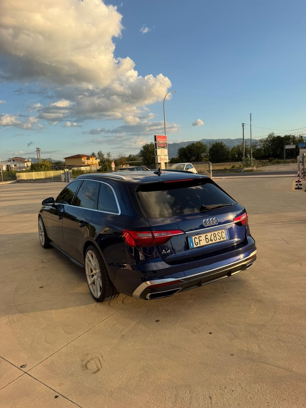 Audi A4 Avant 35 TDI/163 CV S tronic line edition