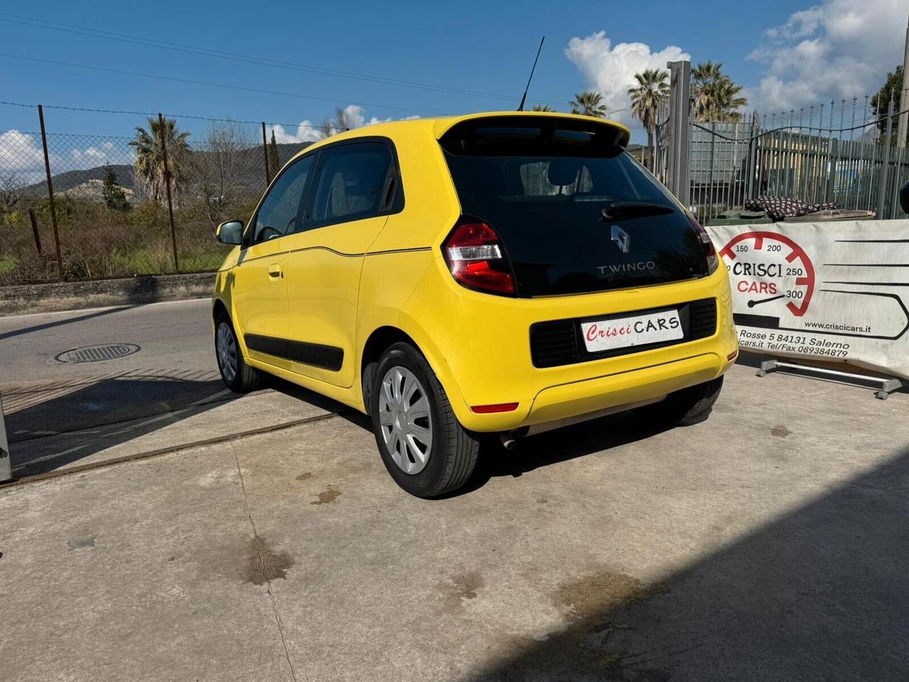 Renault Twingo Piccola, Gialla e Pronta a Tutto