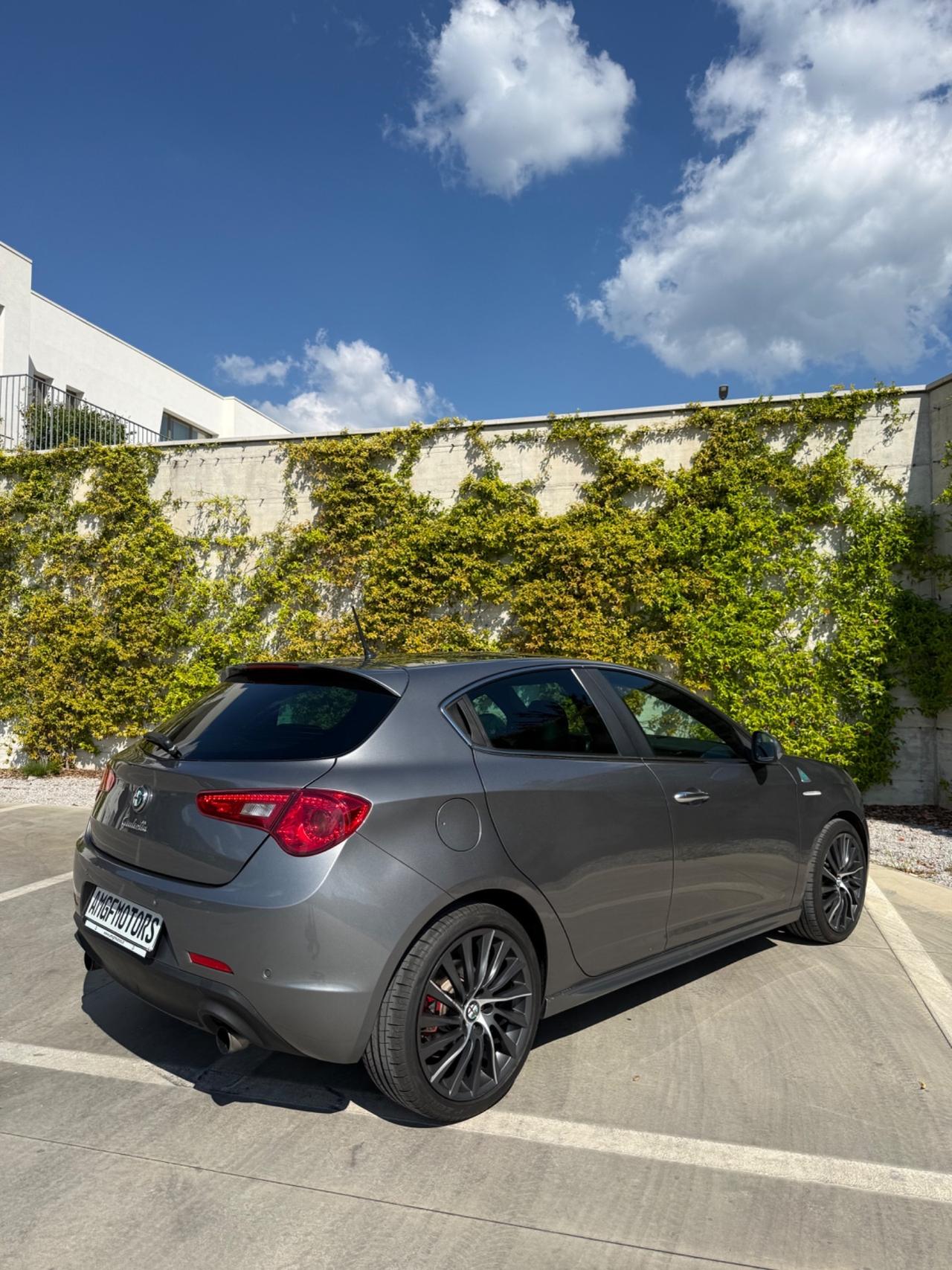 Alfa Romeo Giulietta 1750 TBi Quadrifoglio Verde