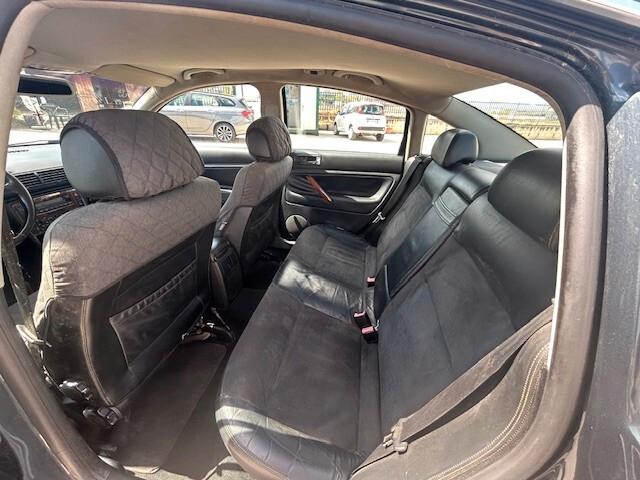 Volkswagen Passat 1.9 TDI/130 CV cat Highline