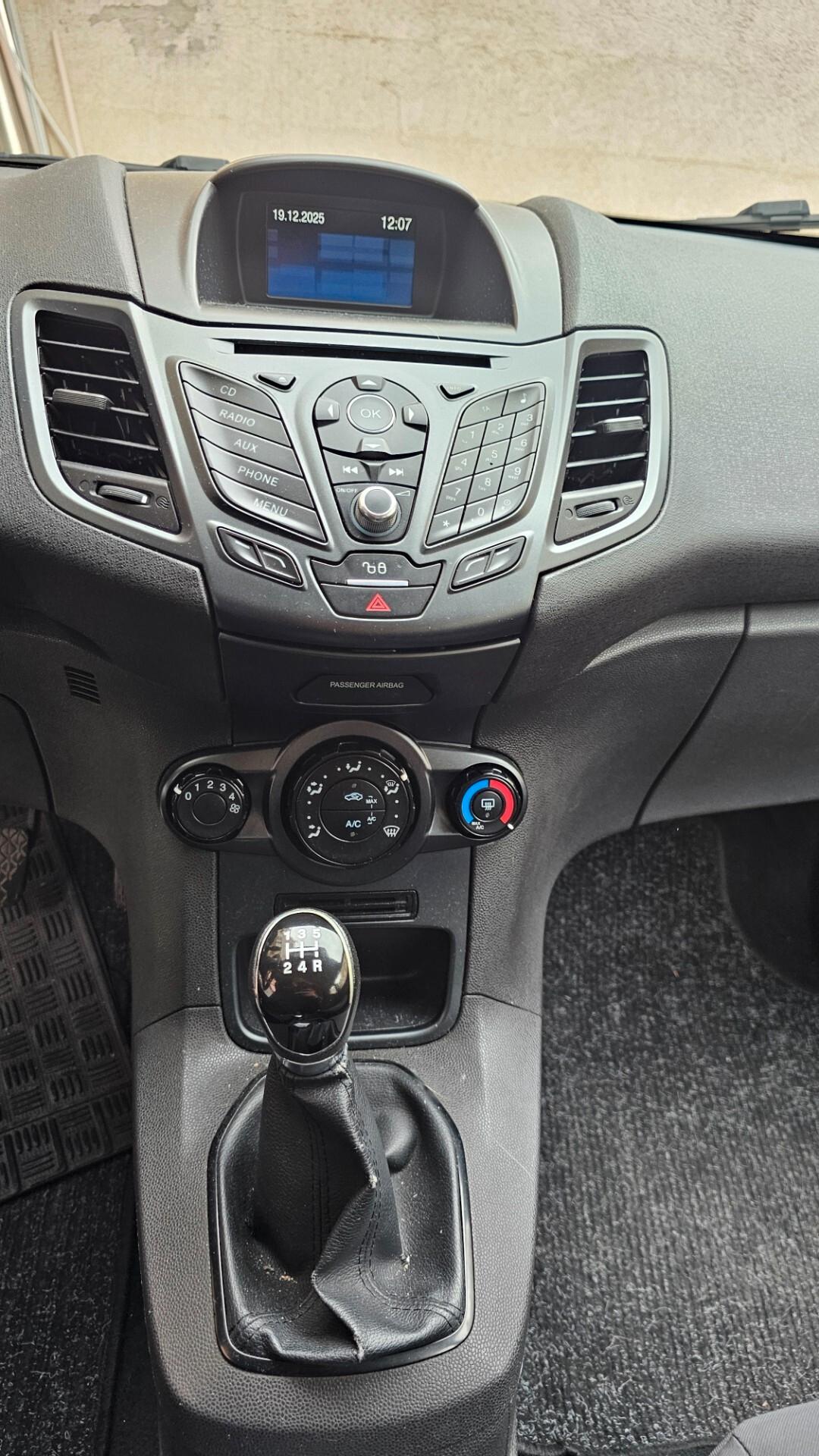 Ford Fiesta Plus 1.5 TDCi 75CV 5 porte