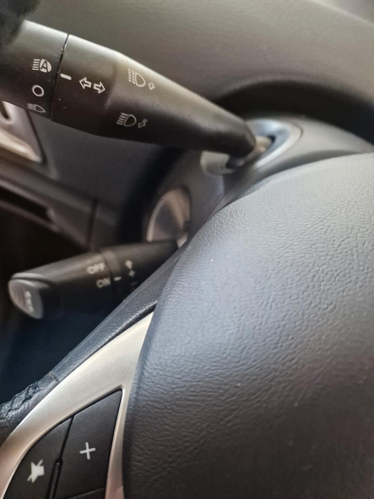 Lancia Ypsilon 1.2 69 CV 5 porte Gold