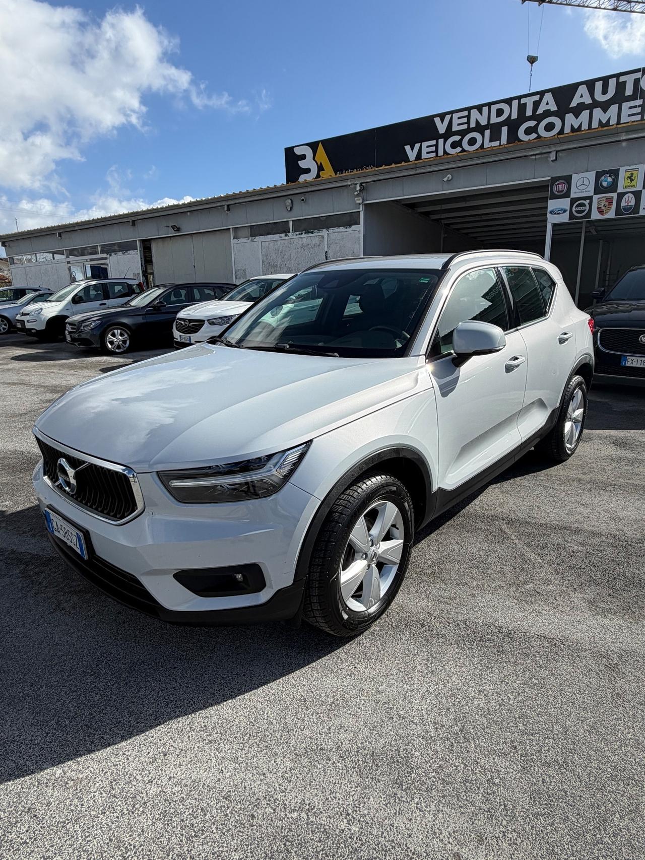 Volvo XC40 D3 AWD Momentum Core