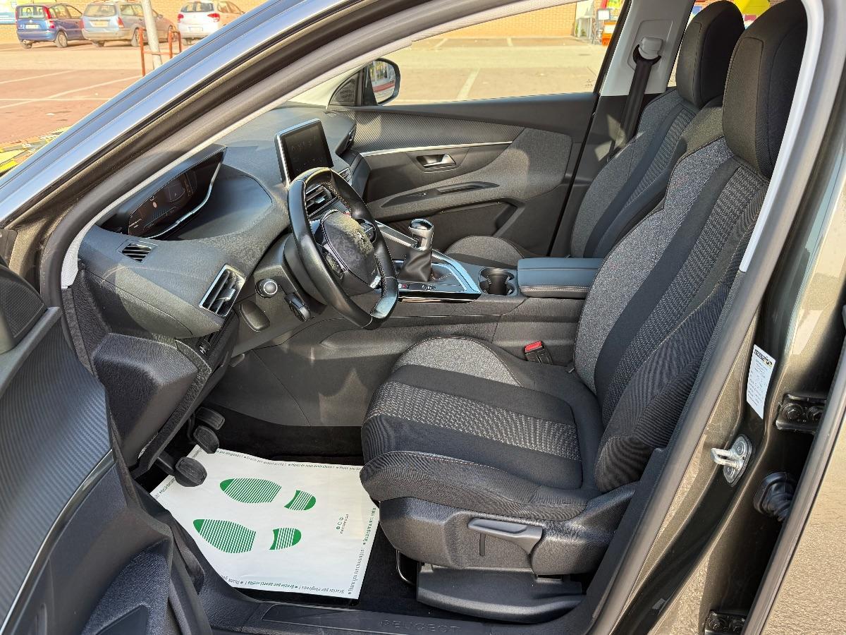 PEUGEOT - 3008 - BlueHDi 130 S&S Active Pack; Navi; Telecamera 360 °