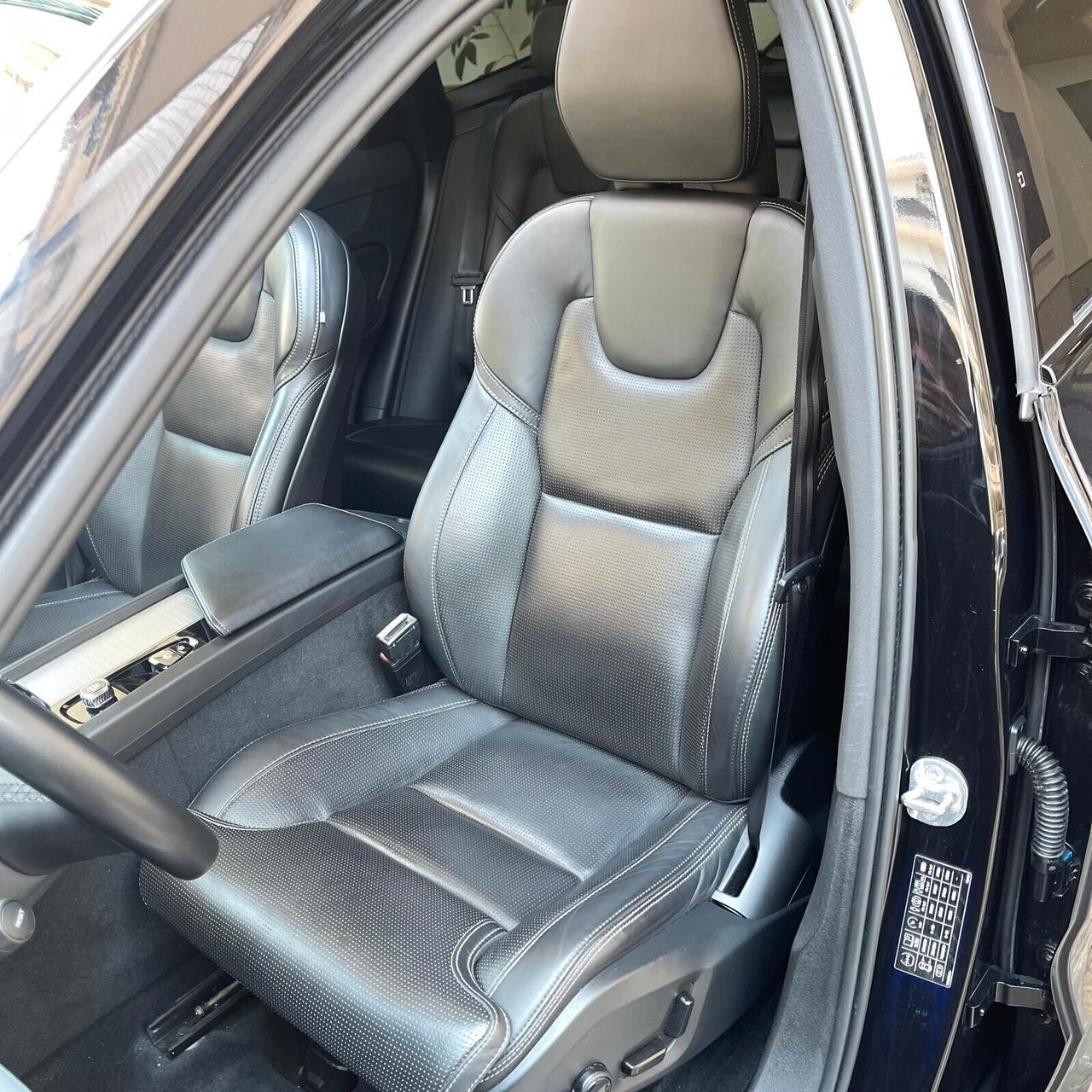 Volvo XC60 B4 AWD Plus Dark N1 Autocarro