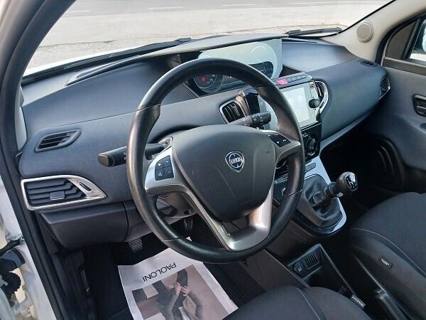 LANCIA YPSILON 1.0 FireFly S&S 69 CV HYBRID GOLD PLUS