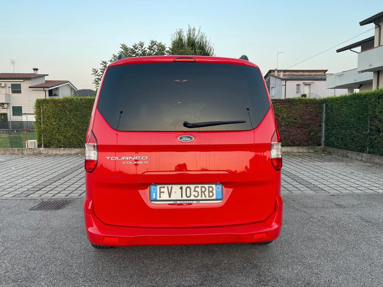 Ford Tourneo Courier 1.0 EcoBoost 100 CV Sport