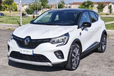 RENAULT Captur Blue dCi 95 CV Intens