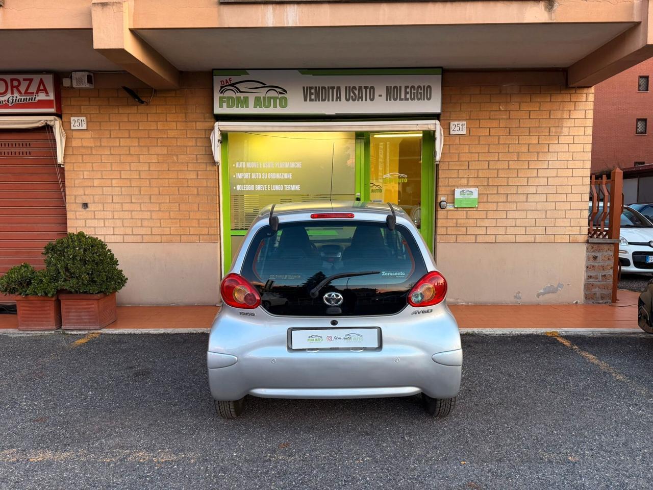 Toyota Aygo 1.0 12V VVT-i 5 porte Sol GPL