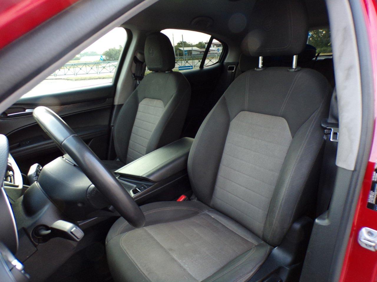 Alfa Romeo Stelvio 2.2 t Business rwd 160cv auto my19