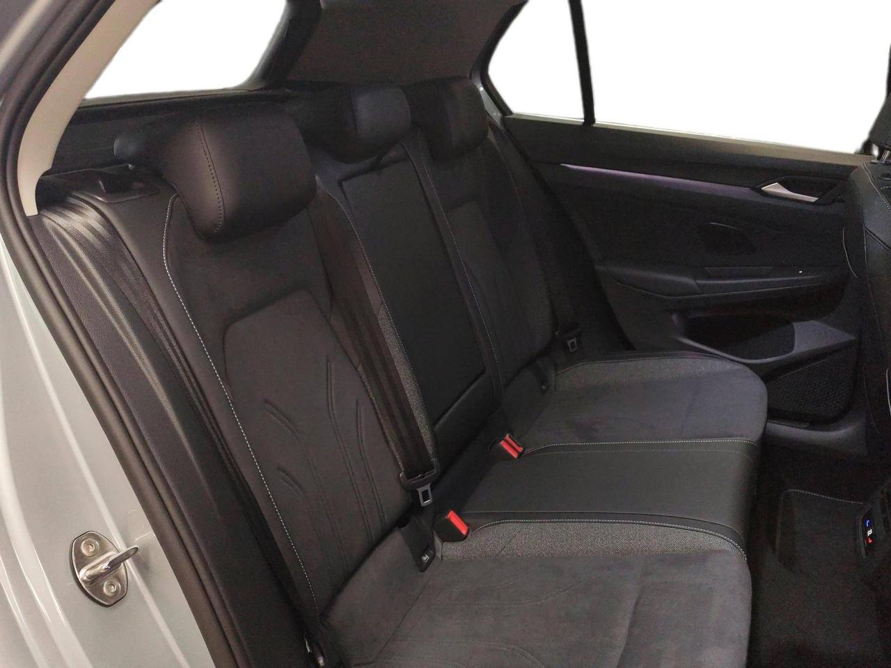 Volkswagen Golf 1.5 tsi style 150cv