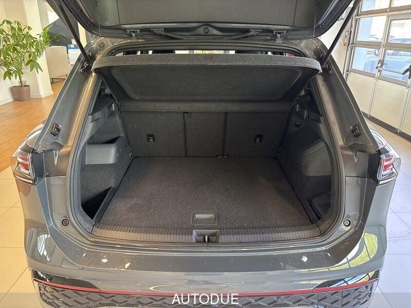 Volkswagen Tiguan III 2024 2.0 tdi R-Line 150cv dsg