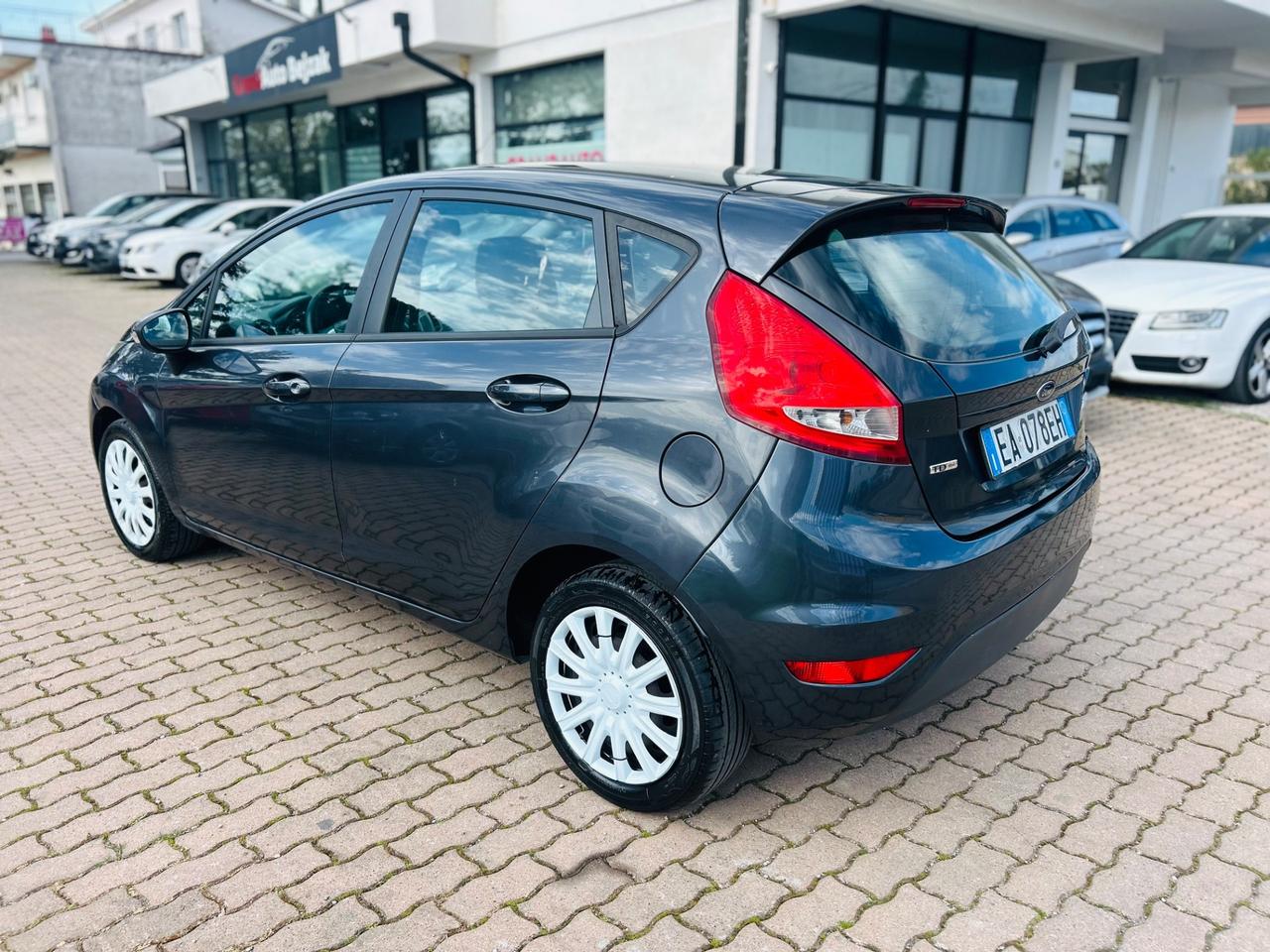 Ford Fiesta 1.4 TDCi 5p. Titanium