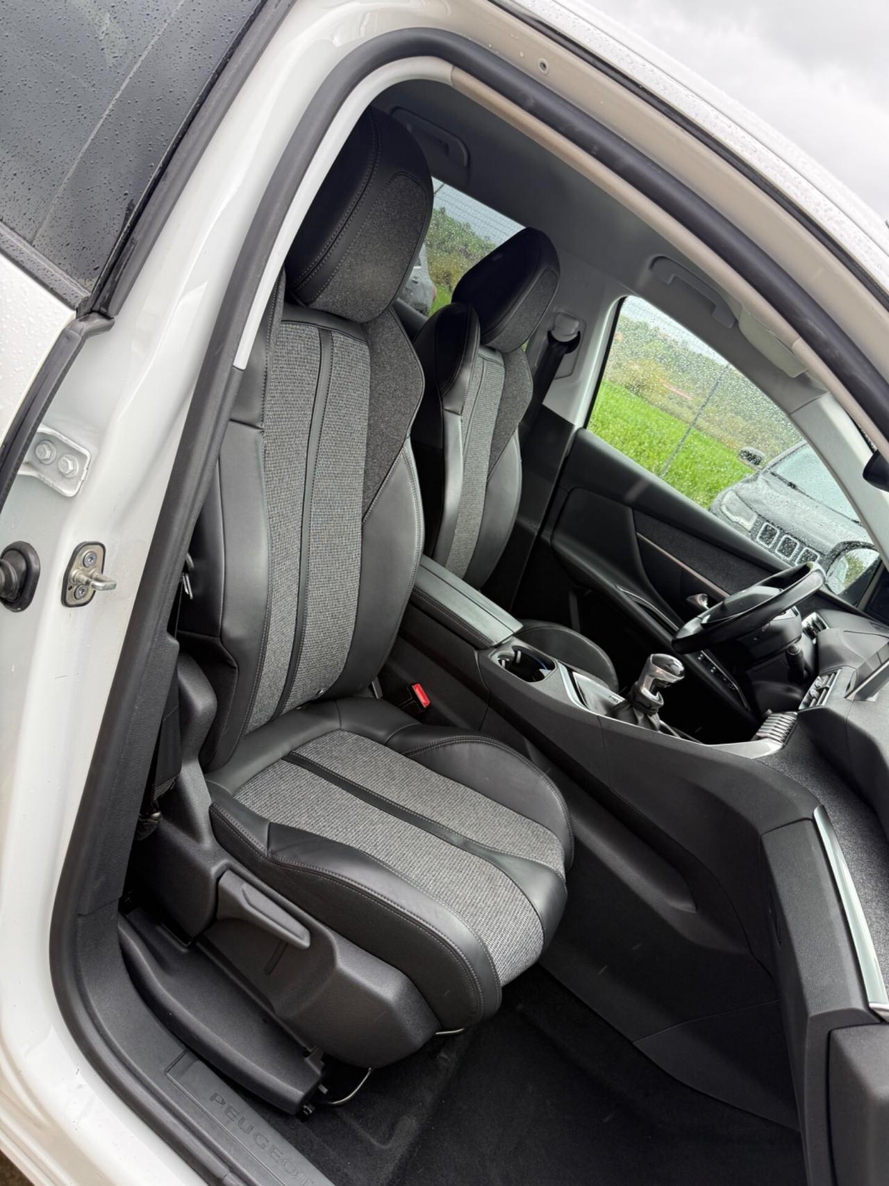 Peugeot 3008 BlueHDi 130 S&S Allure