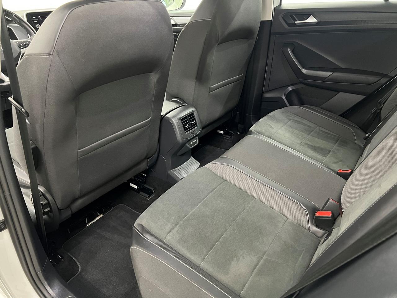 VOLKSWAGEN T-Roc 2022 T-Roc 1.0 tsi Style 110cv