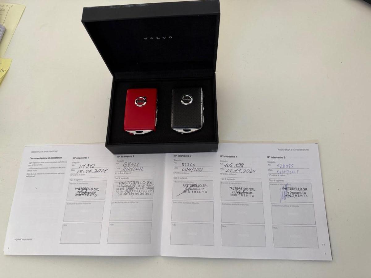 VOLVO - XC40 - D4 AWD Geartronic R-design #GANCIOTRAINO #TAG.VOLVO