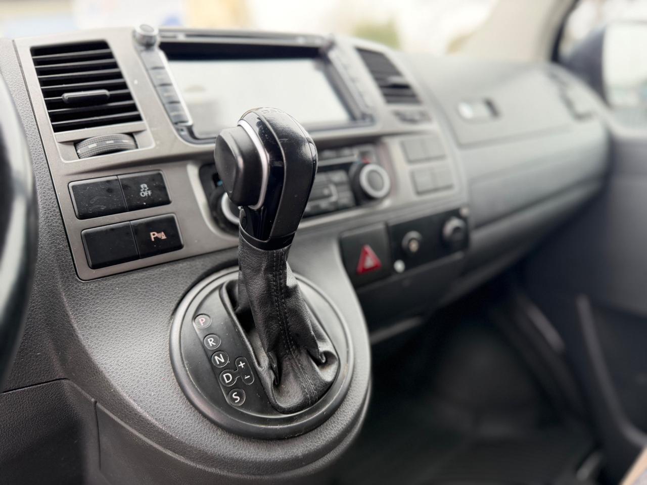 Volkswagen Transporter Caravelle 2.0 BiTDI 180CV DSG 4 Motion PL 9 Posti