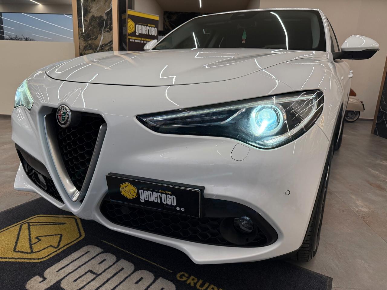 Alfa Romeo Stelvio 2.2 Turbodiesel 210 CV AT8 Q4 Super