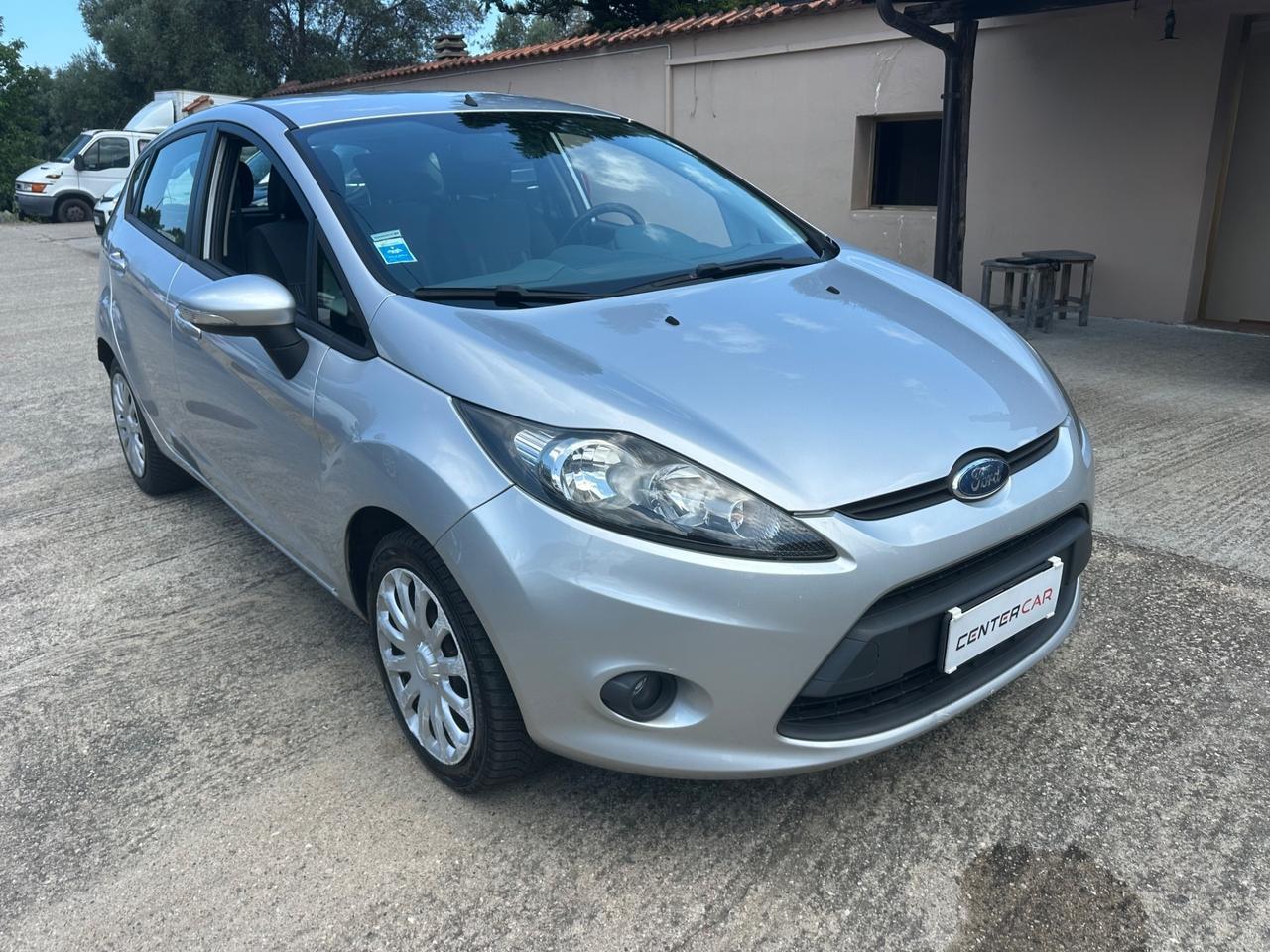 Ford Fiesta 1.4 TDCi 68CV 5 porte Titanium