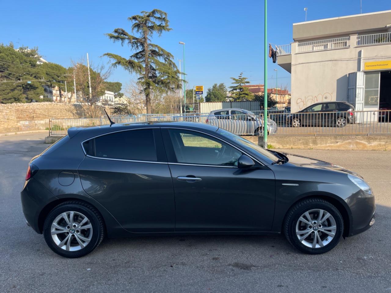 Alfa ROMEO GIULIETTA 1.6 105 2013 - DOPPIO SCARICO