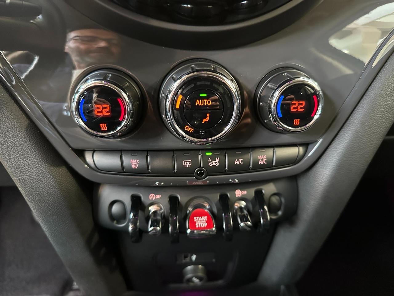 Mini Countryman Cooper Hype 1.5 - LED - 18" - Navigatore