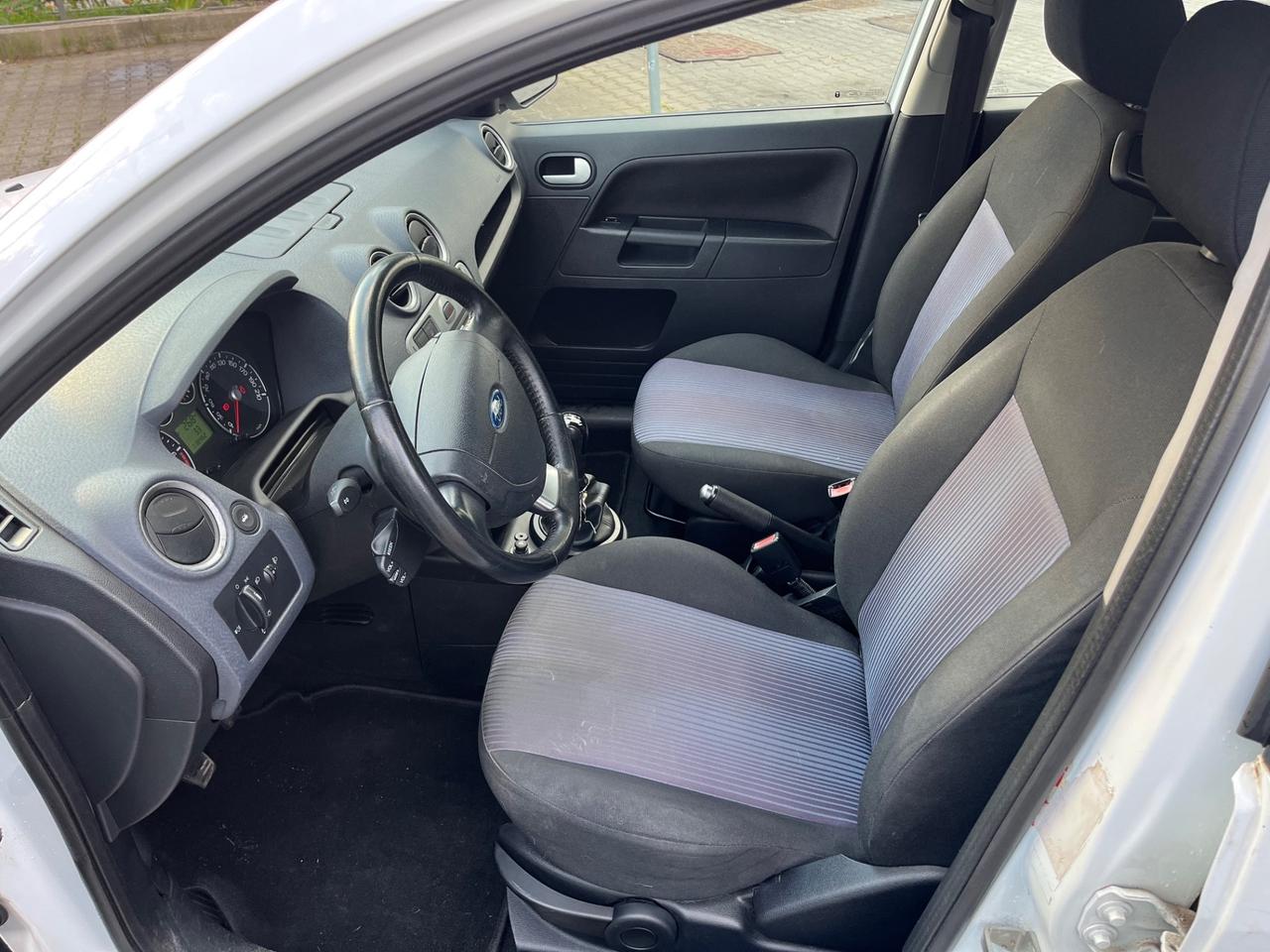 Ford Fusion Fusion+ 1.4 16V 5p.