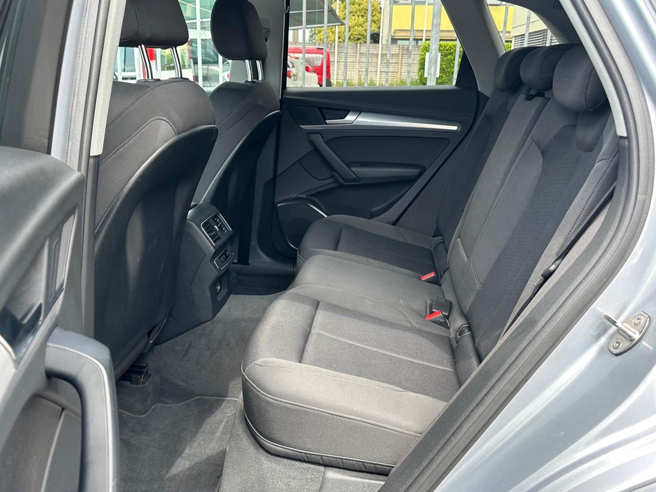 Audi Q5 40 TDI quattro S tronic Business Sport