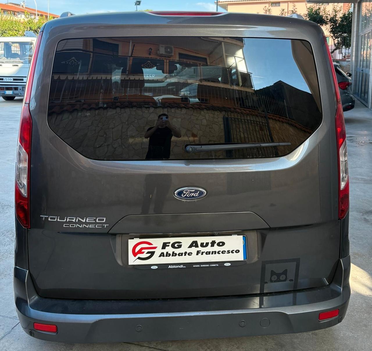 Ford Tourneo Connect Connect7 1.5 TDCi 120 CV Titanium 2016