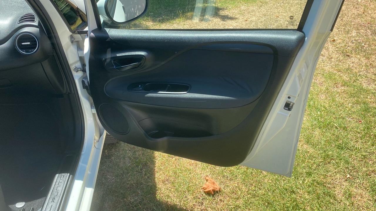 Fiat Punto 1.4 8V 5 porte Natural Power Street